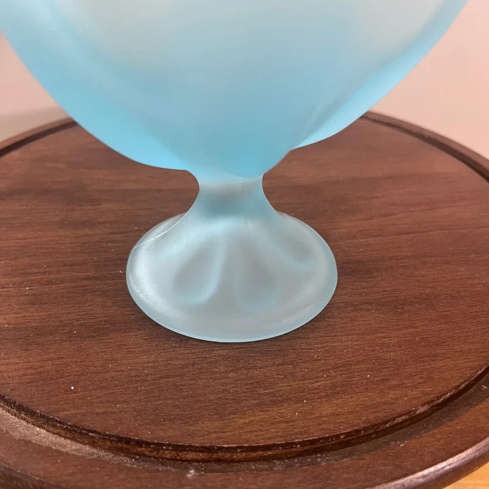 Viking Glass Satin Spring Blue Handkerchief Vase Vtg Blue Frosted 7.5